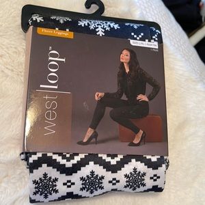 NWT - Black and white fleece snowflake leggings Sz L/XL